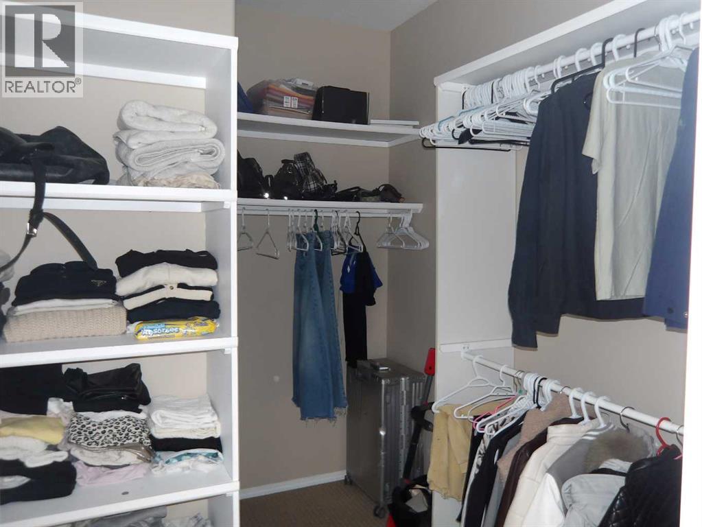 39 Ashley Close, Red Deer, Alberta  T4R 2X3 - Photo 8 - A2296003