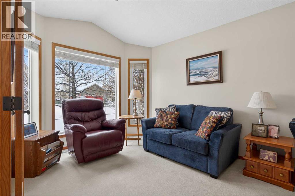 38 Tanner Close SE, Airdrie, Alberta  T4A 2L4 - Photo 4 - A2298835