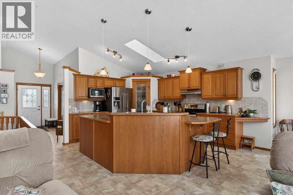 38 Tanner Close SE, Airdrie, Alberta  T4A 2L4 - Photo 5 - A2298835