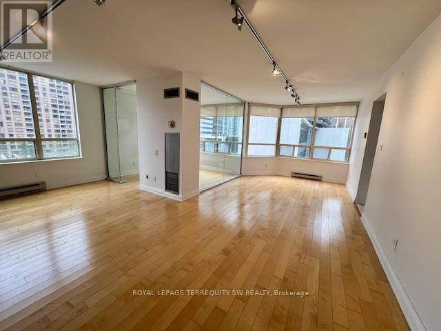 714 - 30 Greenfield Avenue, Toronto, Ontario  M2N 6N3 - Photo 15 - C12957902