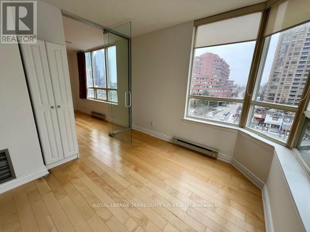 714 - 30 Greenfield Avenue, Toronto, Ontario  M2N 6N3 - Photo 18 - C12957902