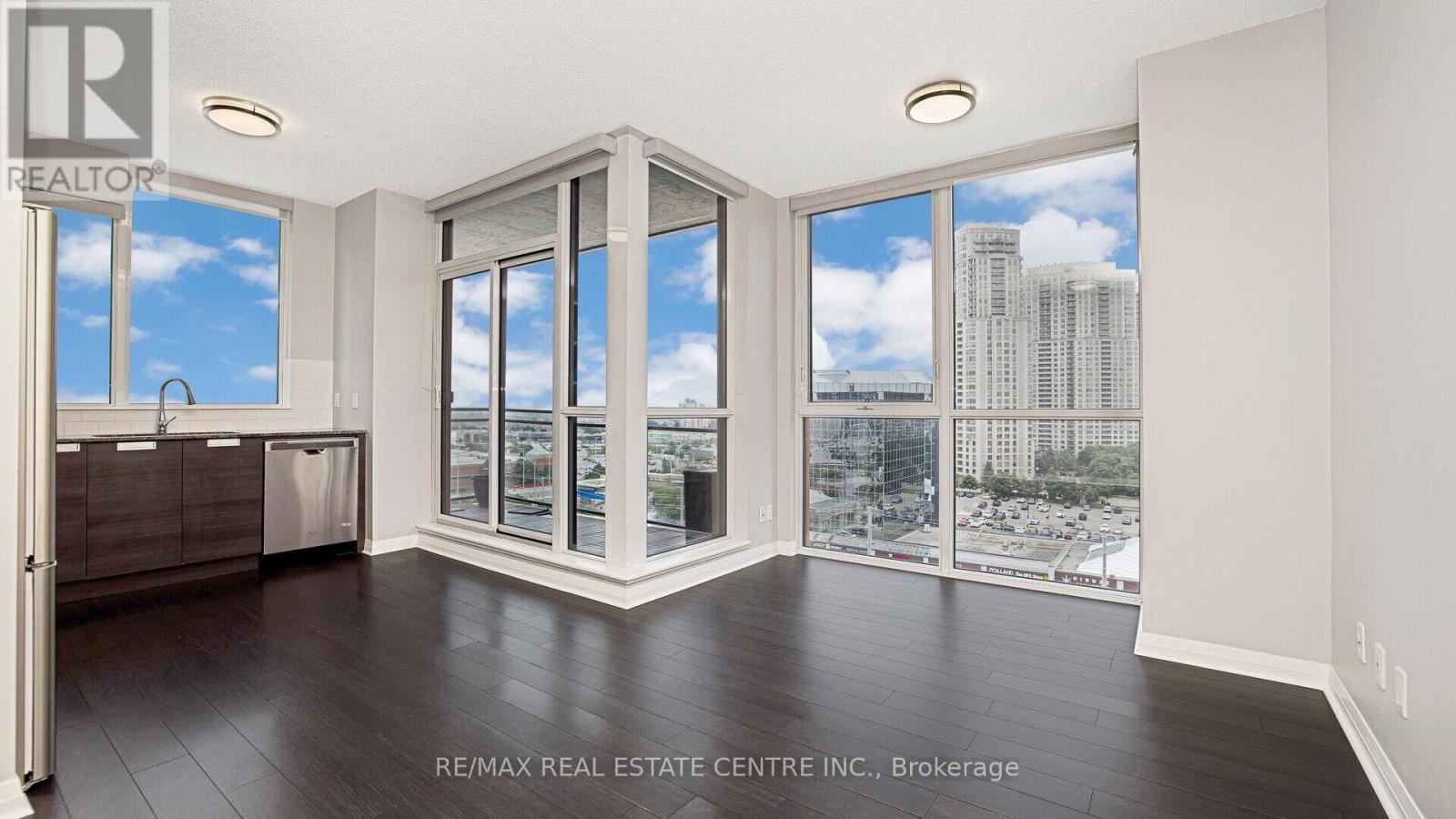 902 - 75 Eglinton Avenue W, Mississauga, Ontario  L5R 0E5 - Photo 11 - W12957900