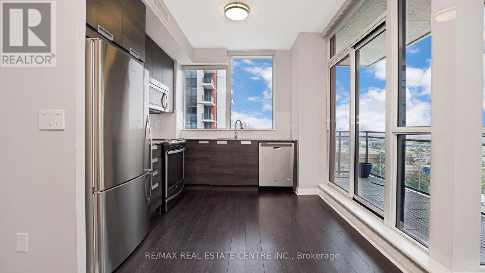 902 - 75 Eglinton Avenue W, Mississauga, Ontario  L5R 0E5 - Photo 13 - W12957900