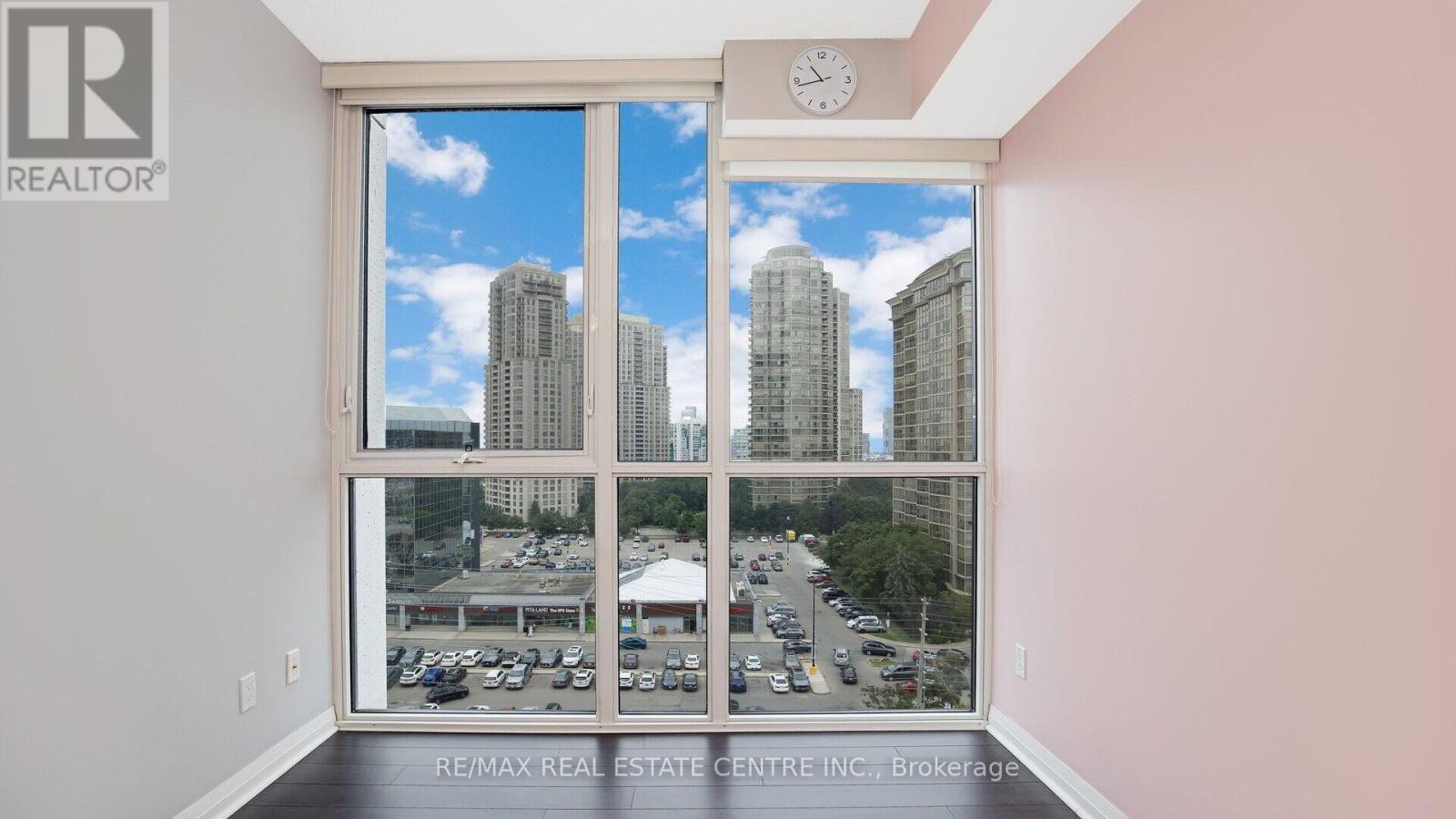 902 - 75 Eglinton Avenue W, Mississauga, Ontario  L5R 0E5 - Photo 35 - W12957900