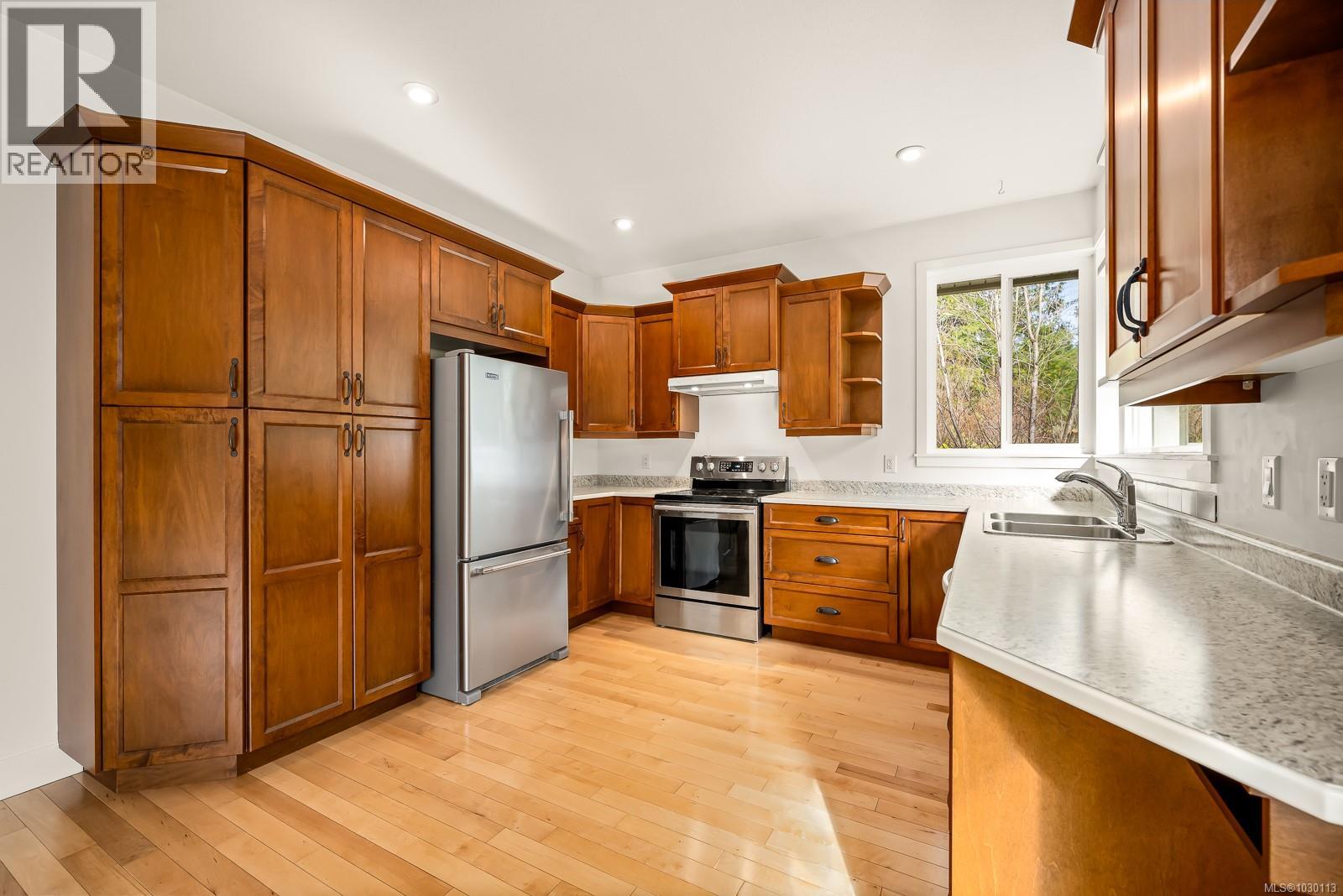 176 Webb Rd, Courtenay, British Columbia  V9N 9L9 - Photo 4 - 1030113
