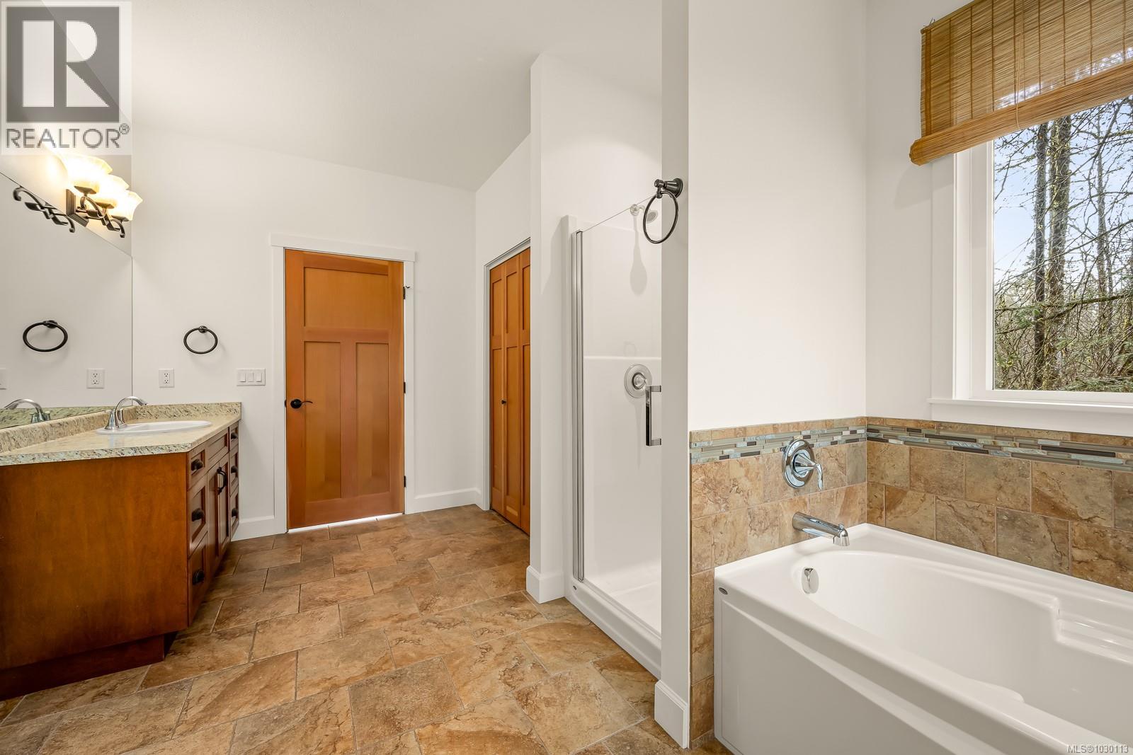 176 Webb Rd, Courtenay, British Columbia  V9N 9L9 - Photo 9 - 1030113