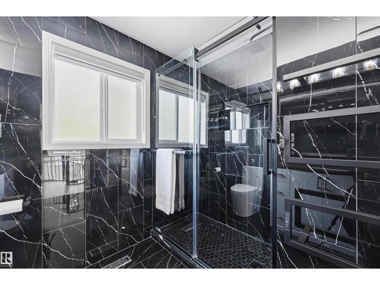 926 Thompson Pl Nw, Edmonton, Alberta  T6R 3K4 - Photo 47 - E4480710