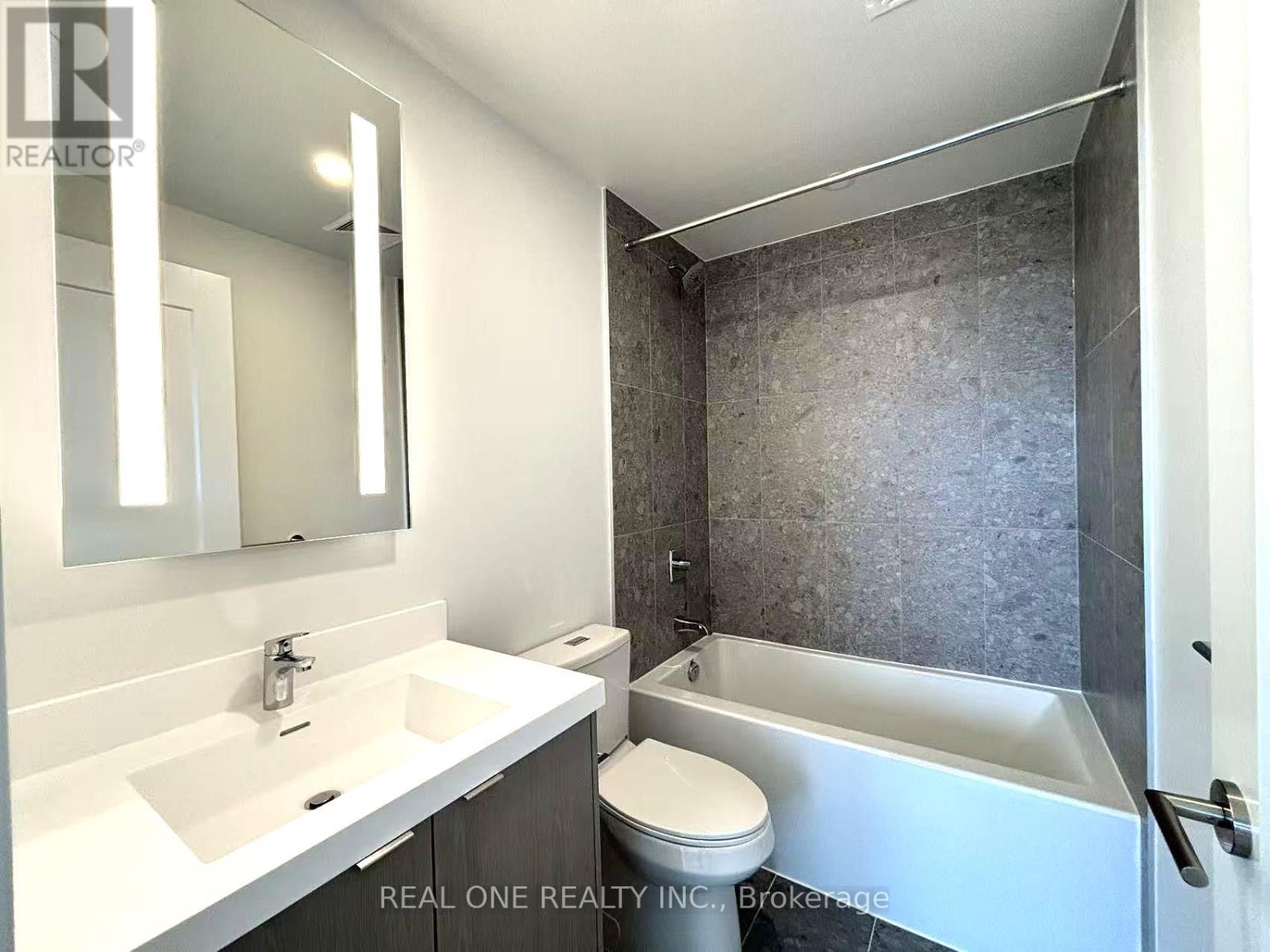 1602 - 60 Central Park Roadway, Toronto, Ontario  M9A 0E6 - Photo 18 - W12954890