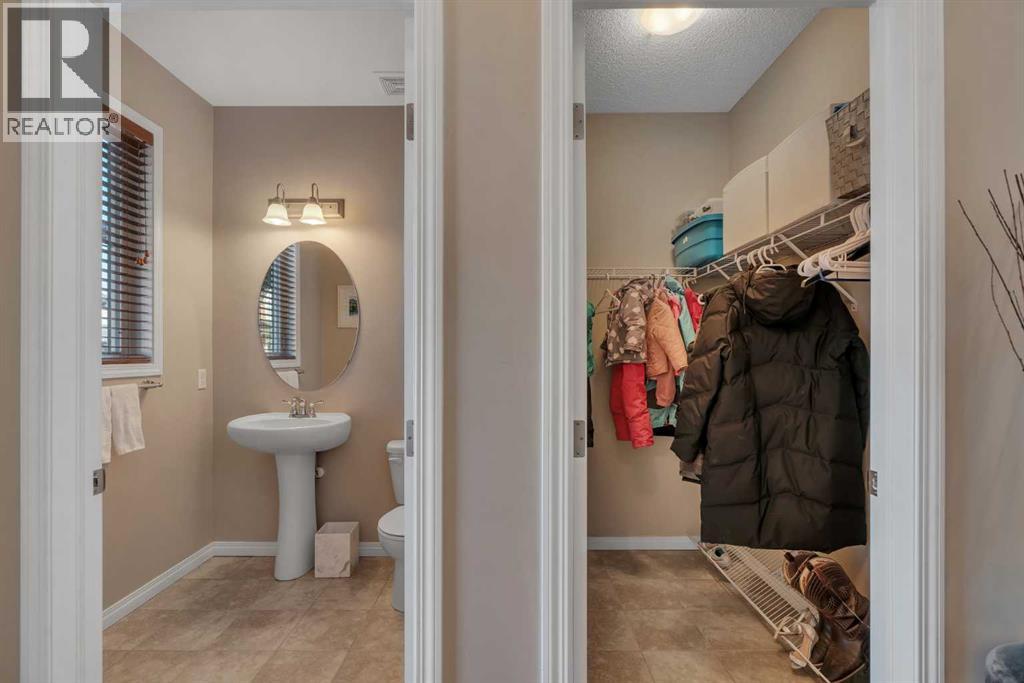 154 Windwood Grove Sw, Airdrie, Alberta  T4B 3S8 - Photo 15 - A2295142