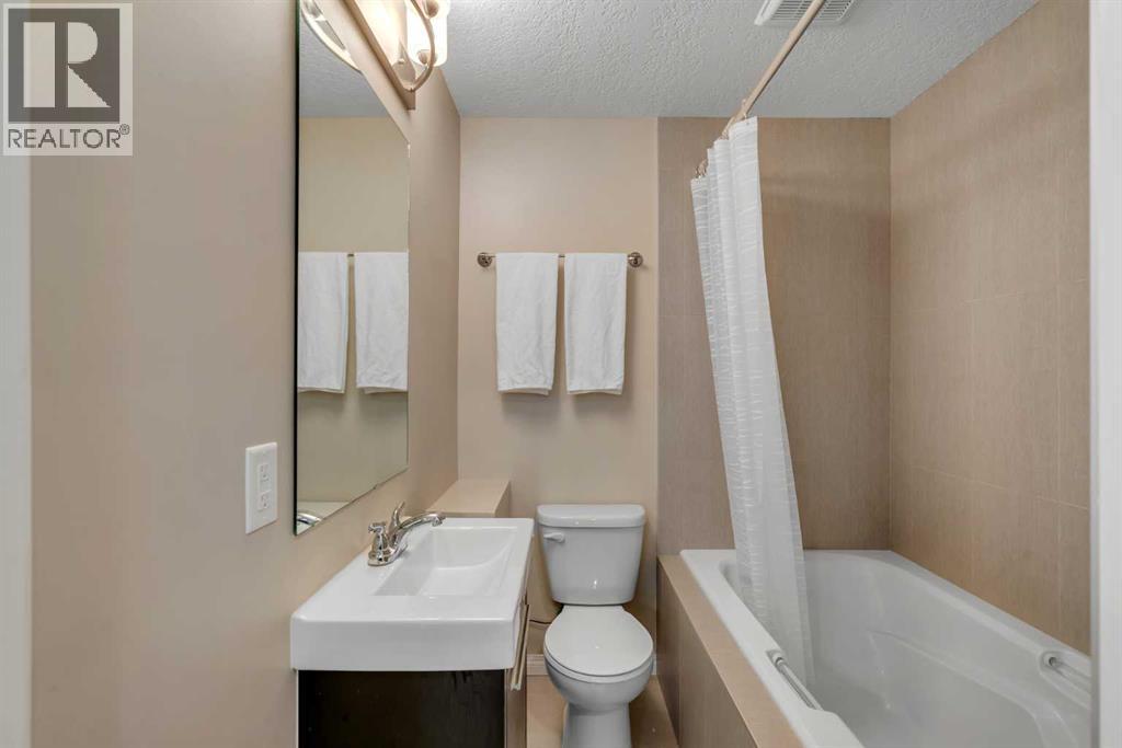 154 Windwood Grove Sw, Airdrie, Alberta  T4B 3S8 - Photo 40 - A2295142