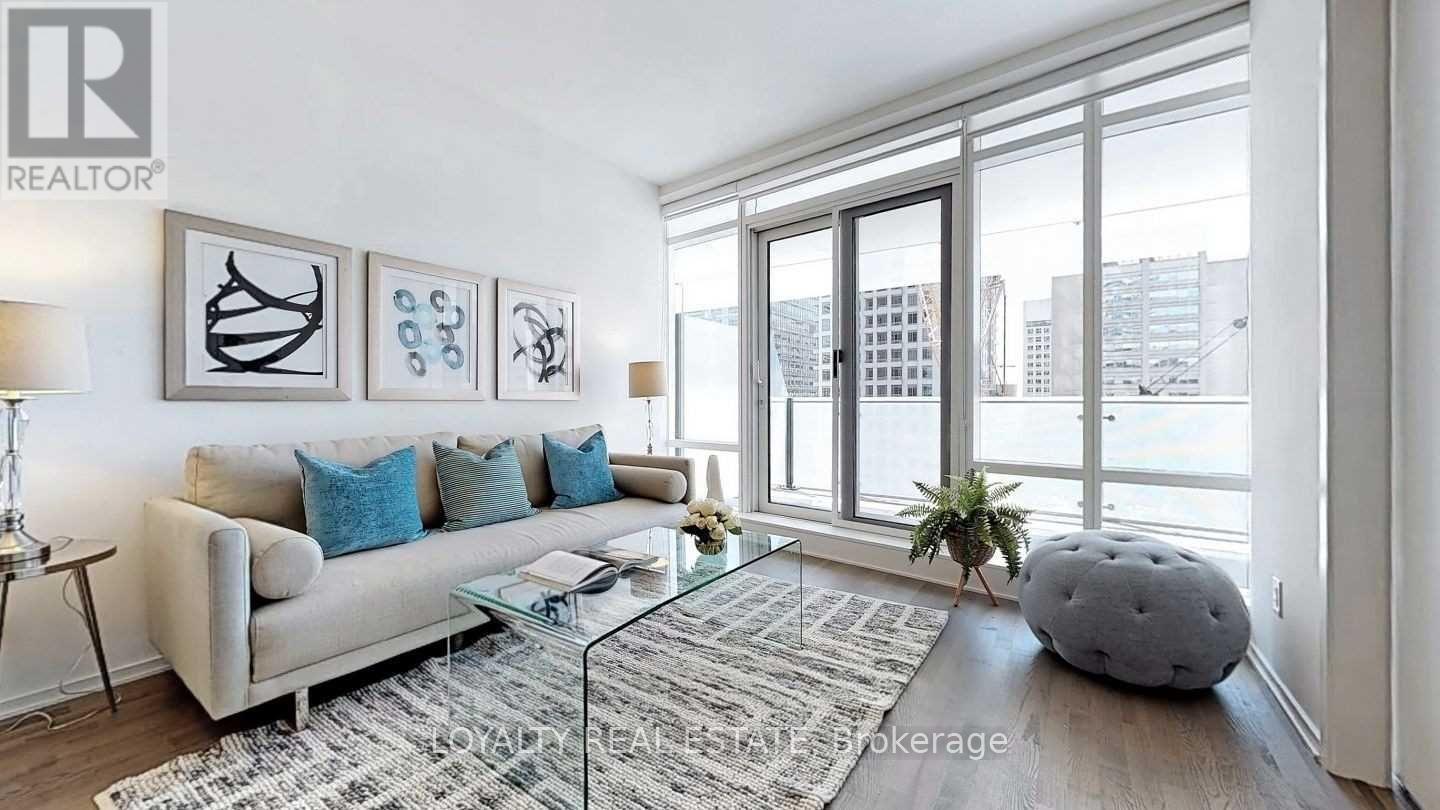 908 - 1 Bloor Street E, Toronto, Ontario  M4W 1A9 - Photo 10 - C12957906