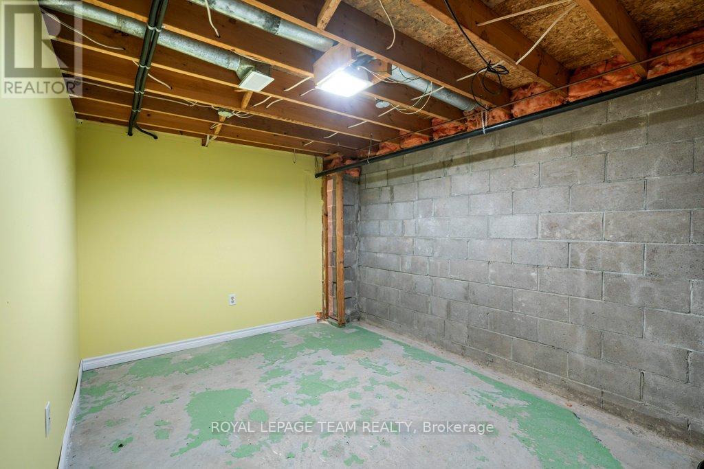 504 Quart Court, North Dundas, Ontario  K0C 2K0 - Photo 34 - X12957908