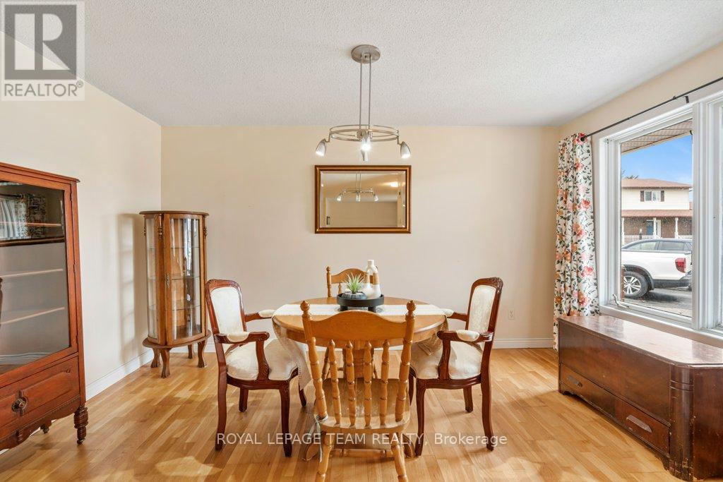 504 Quart Court, North Dundas, Ontario  K0C 2K0 - Photo 7 - X12957908