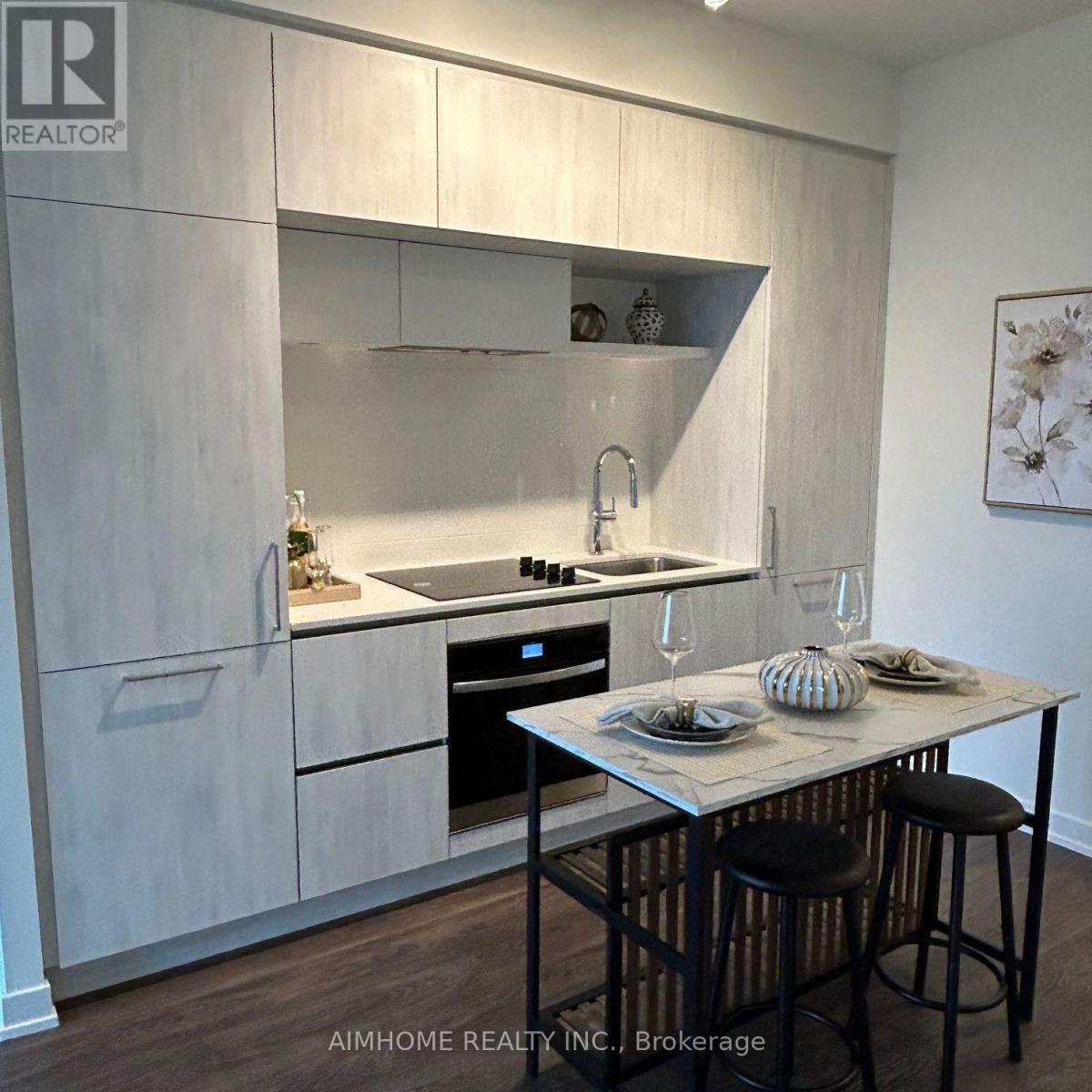 621 - 2 David Eyer Road, Richmond Hill, Ontario L4S 0N6 - Photo 7 - N12957476