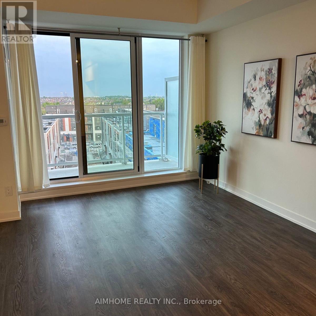 621 - 2 David Eyer Road, Richmond Hill, Ontario L4S 0N6 - Photo 5 - N12957476