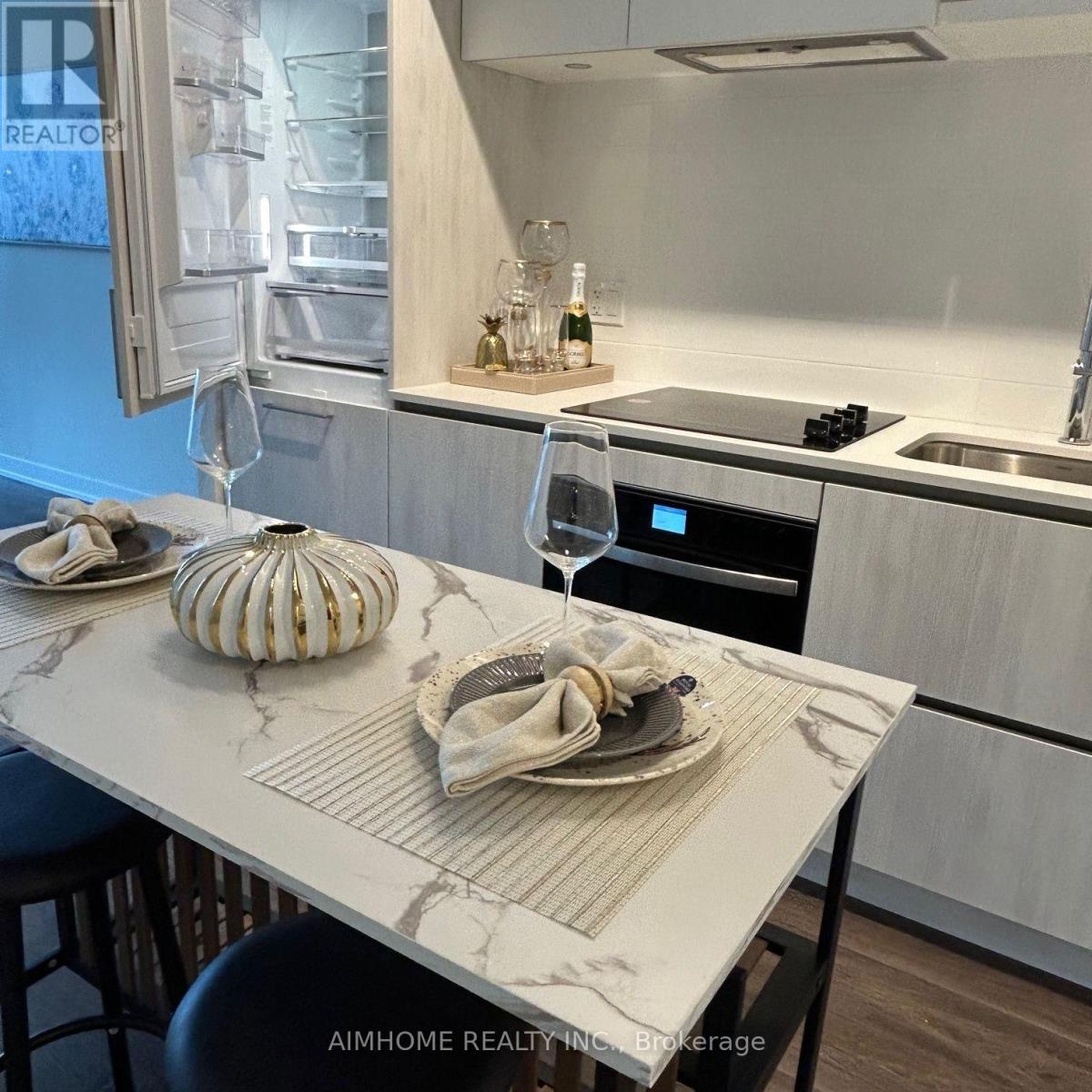 621 - 2 David Eyer Road, Richmond Hill, Ontario L4S 0N6 - Photo 8 - N12957476