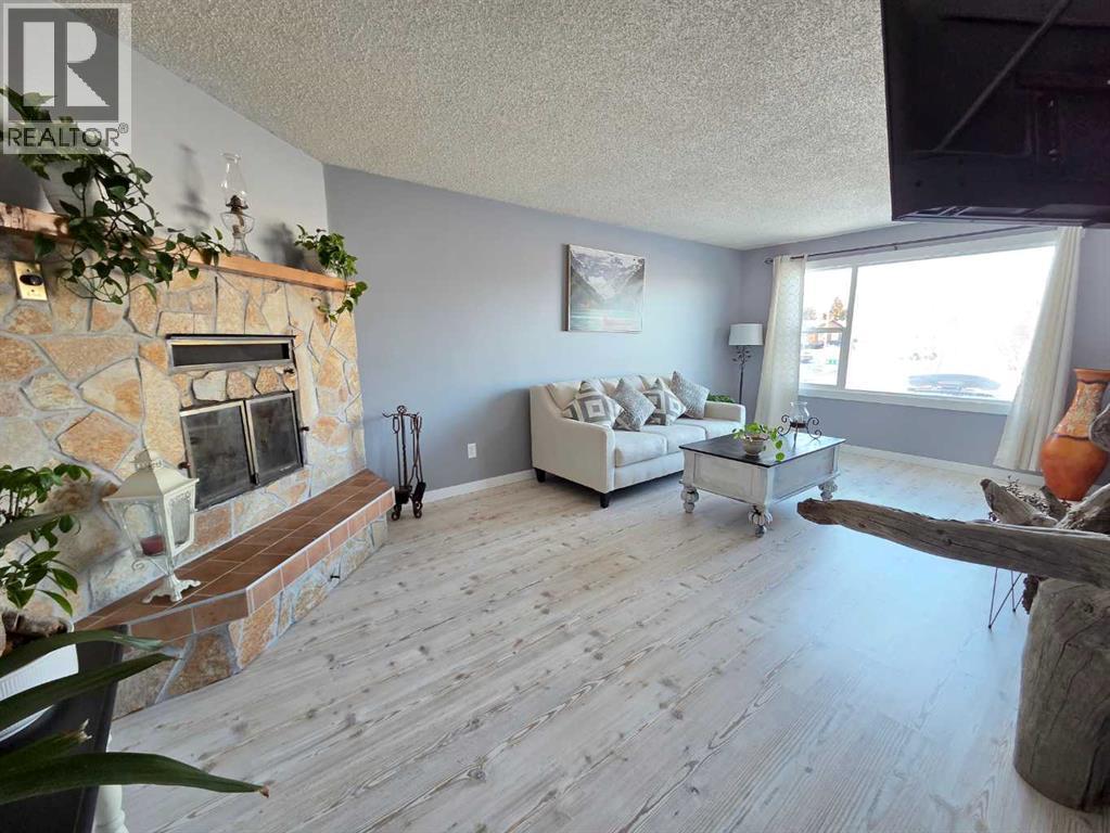 12401 94a Street, Grande Prairie, Alberta  T8V 5X7 - Photo 11 - A2294038