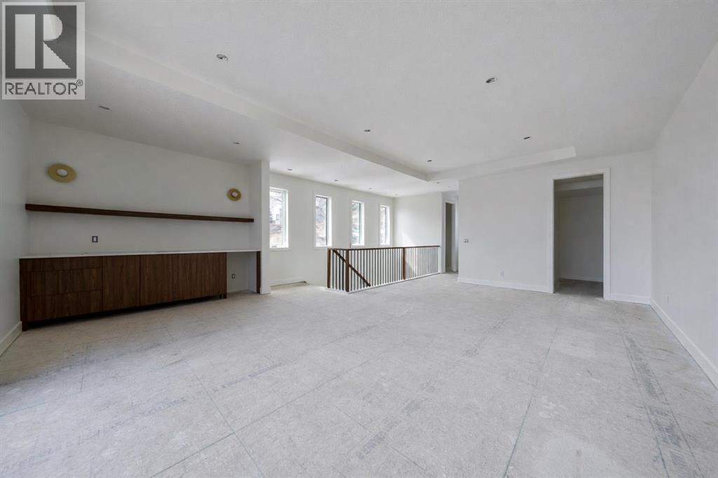 710 Bridge Crescent NE, Calgary, Alberta  T2E 5B5 - Photo 19 - A2287938