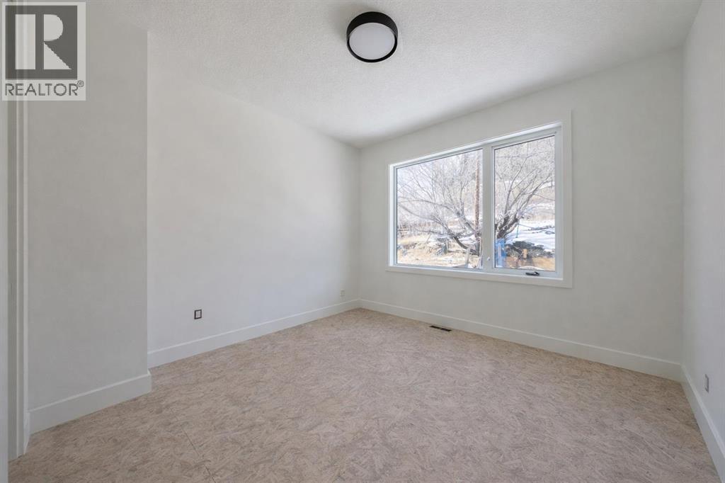 710 Bridge Crescent NE, Calgary, Alberta  T2E 5B5 - Photo 20 - A2287938