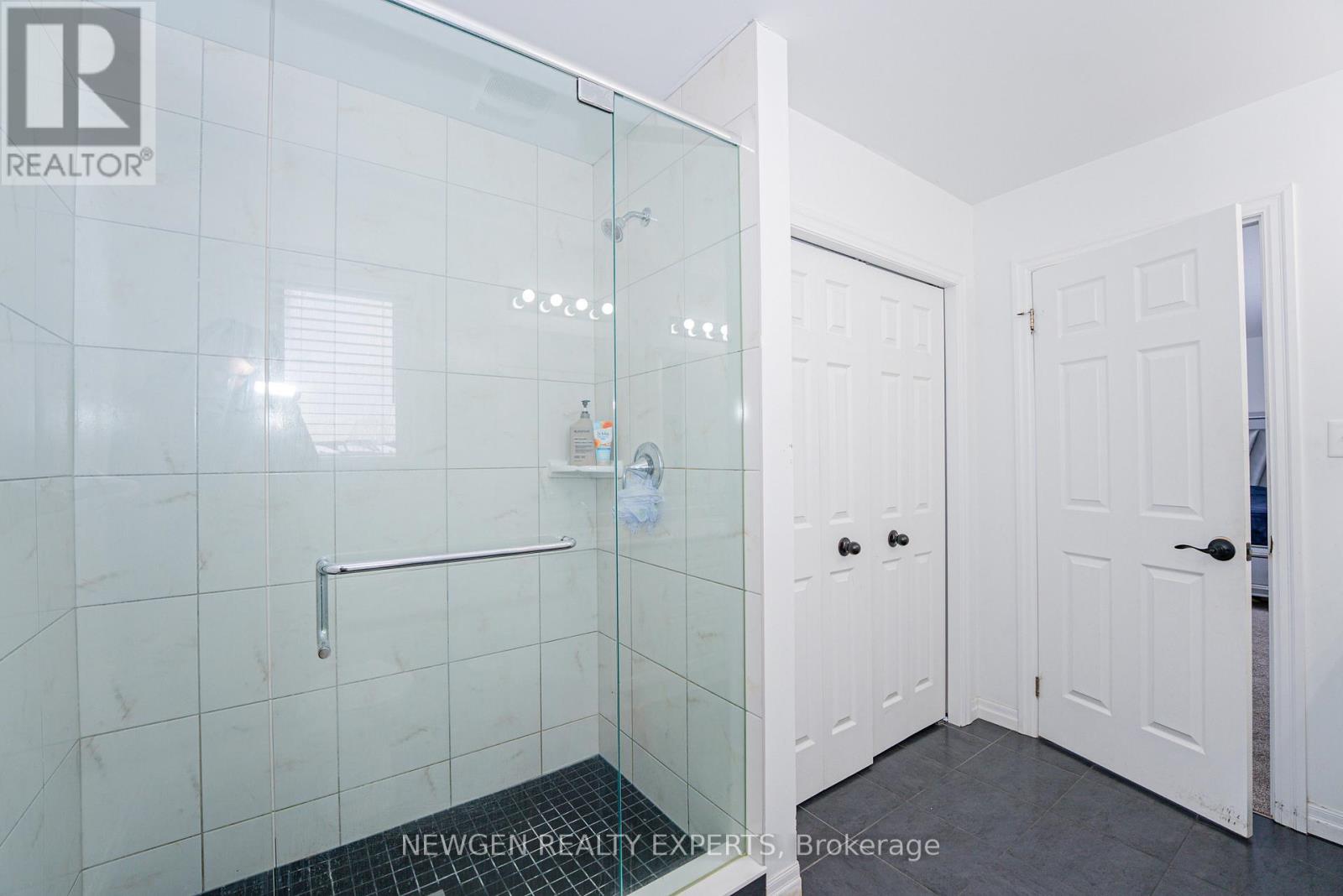 409 Freure Drive, Cambridge, Ontario  N1S 0A2 - Photo 31 - X12957936