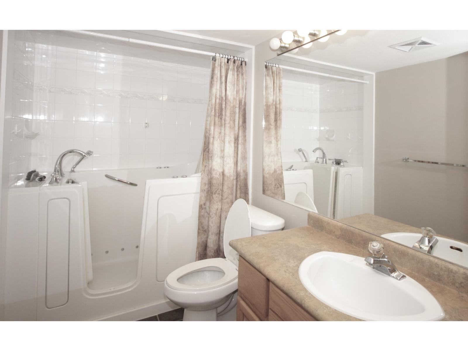 106 2451 Gladwin Road, Abbotsford, British Columbia  V2T 3N8 - Photo 15 - R3105701