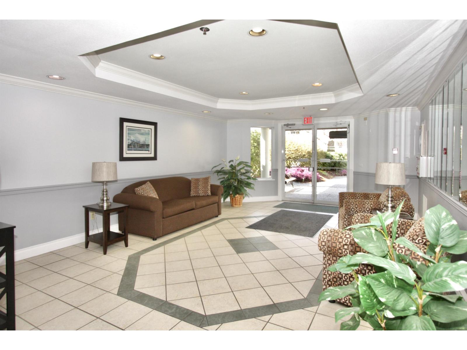 106 2451 Gladwin Road, Abbotsford, British Columbia  V2T 3N8 - Photo 4 - R3105701