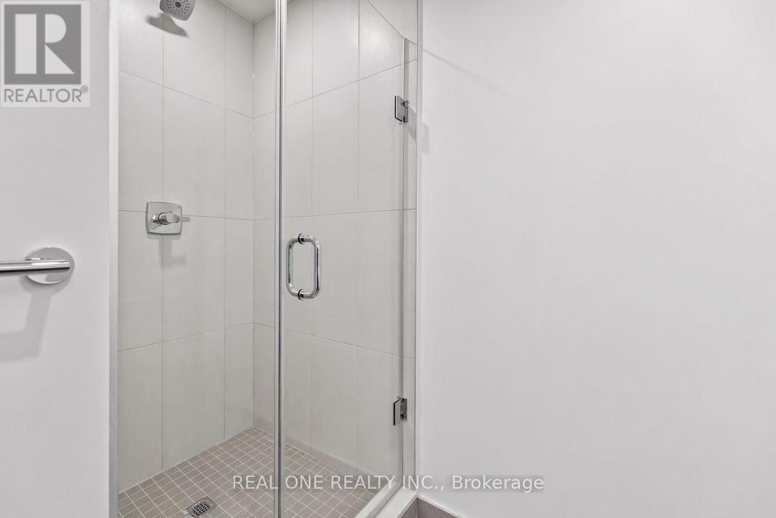 1602 - 60 Central Park Roadway, Toronto, Ontario  M9A 0E6 - Photo 6 - W12954890