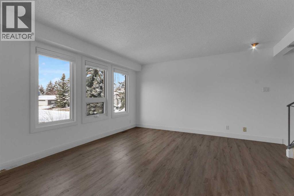 3, 64 Woodacres Crescent Sw, Calgary, Alberta  T2W 4V6 - Photo 12 - A2291873