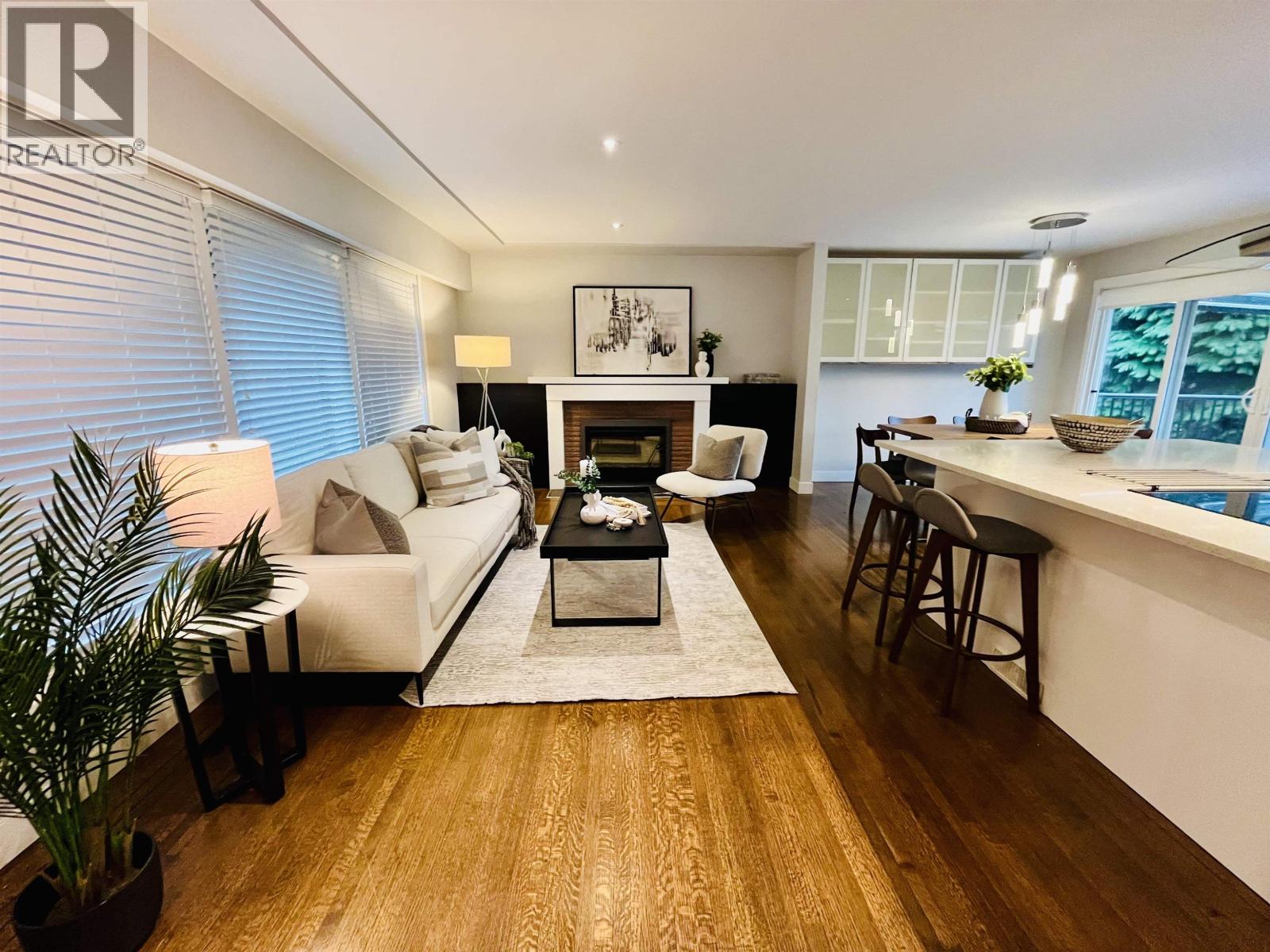 1314 Thomas Avenue, Coquitlam, British Columbia V3K 2L5 - Photo 4 - R3101729