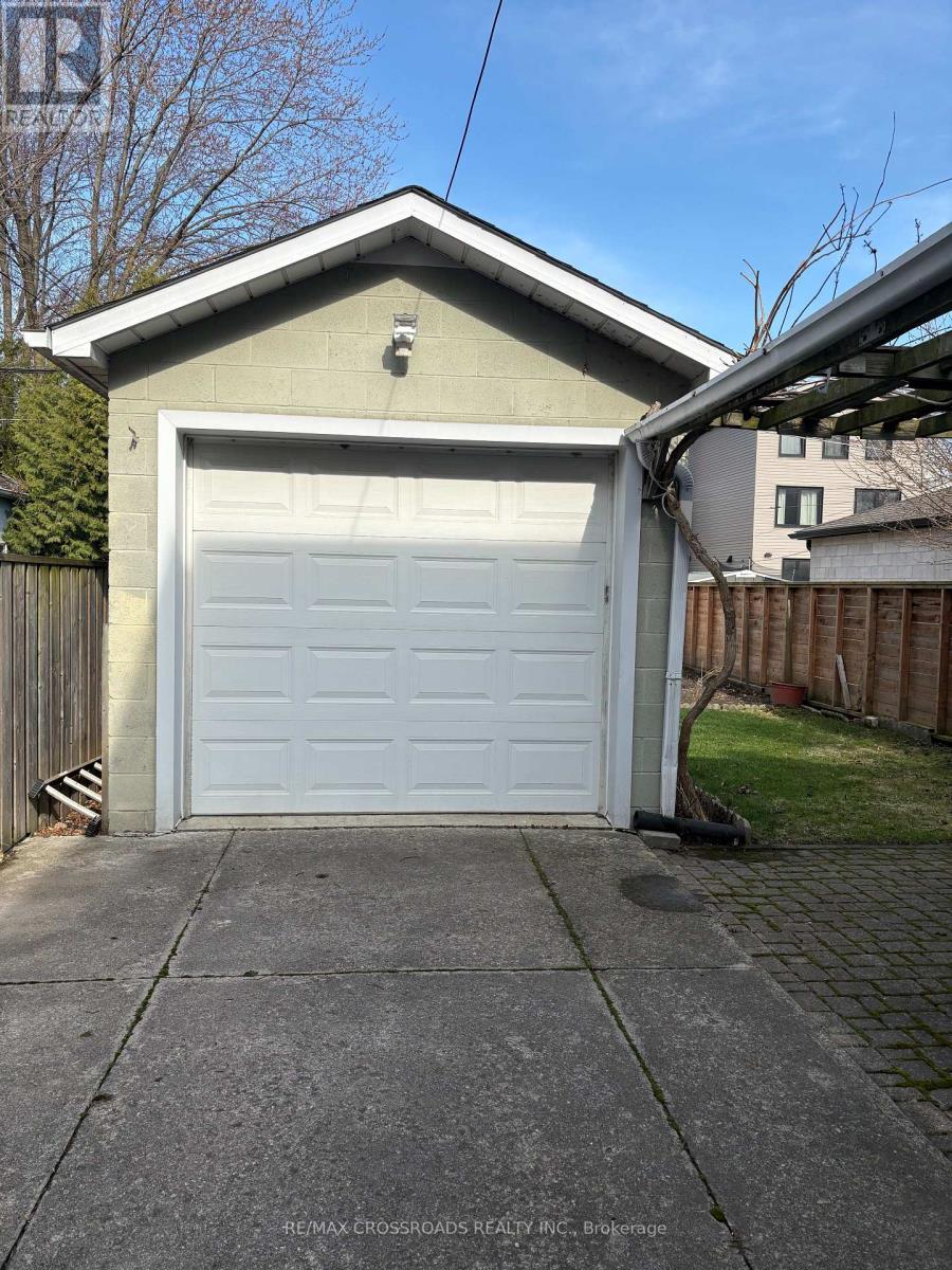 167 Woodfield Road, Toronto, Ontario M4L 2W8 - Photo 16 - E12945408