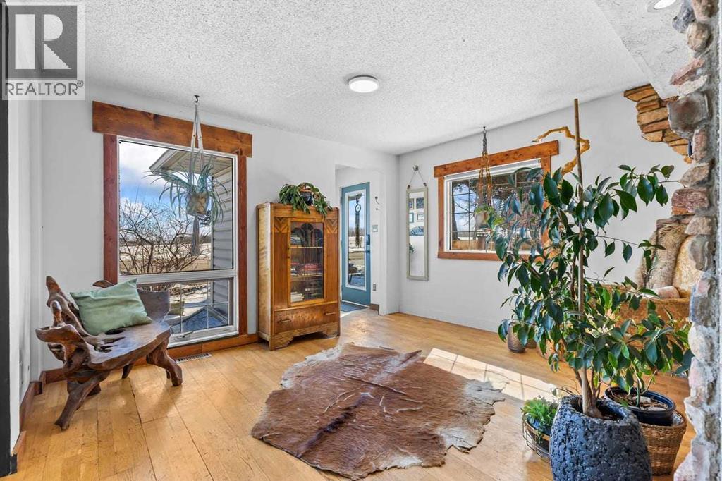 614 Main Street, Diamond Valley, Alberta  T0L 2A0 - Photo 4 - A2299087