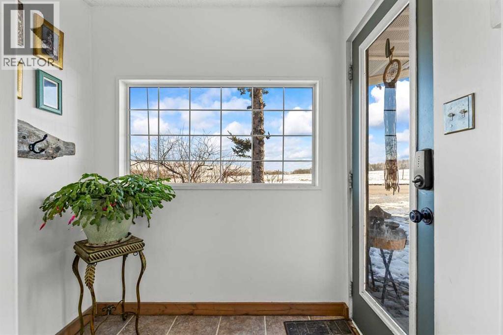 614 Main Street, Diamond Valley, Alberta  T0L 2A0 - Photo 2 - A2299087