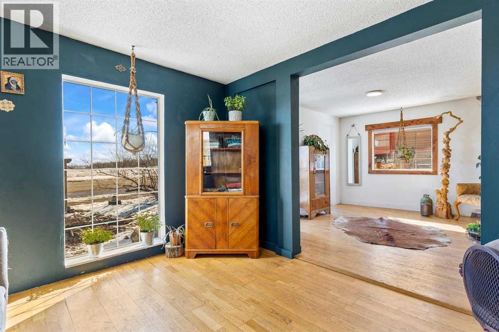 614 Main Street, Diamond Valley, Alberta  T0L 2A0 - Photo 8 - A2299087