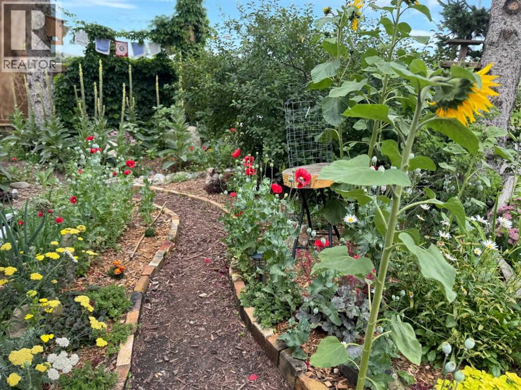 614 Main Street, Diamond Valley, Alberta  T0L 2A0 - Photo 37 - A2299087