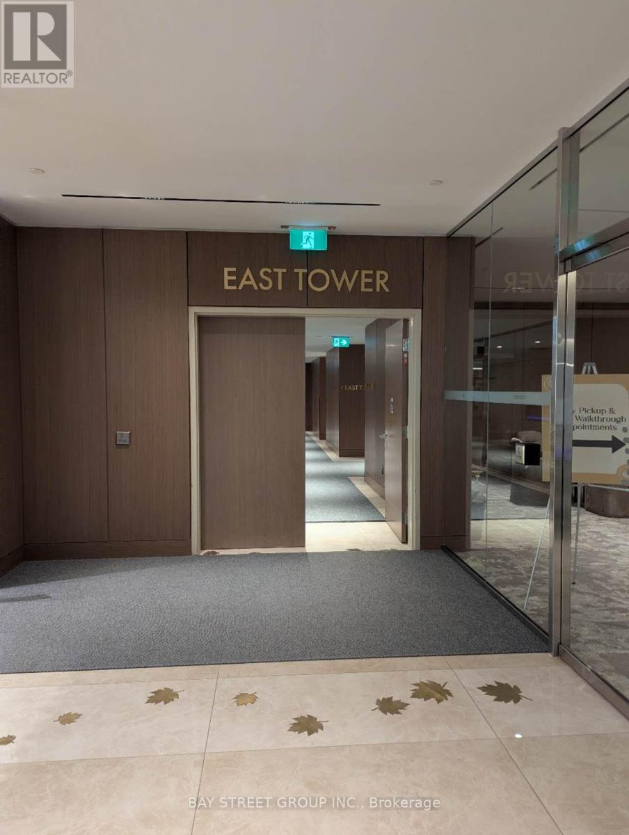 4210 - 1 Concord Cityplace Way, Toronto, Ontario  M5V 0X3 - Photo 3 - C12957922