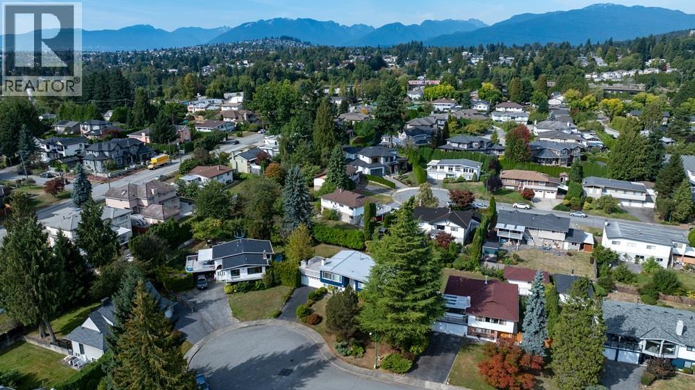 3345 Cardinal Drive, Burnaby, British Columbia V5A 2T7 - Photo 5 - R3052176