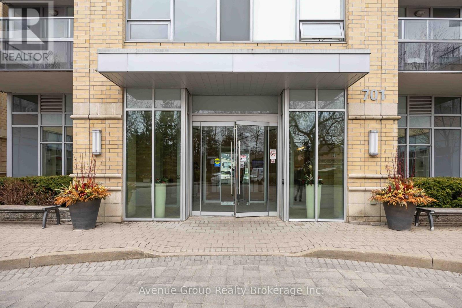 230 - 701 Sheppard Avenue W, Toronto, Ontario  M3H 0B2 - Photo 2 - C12957988