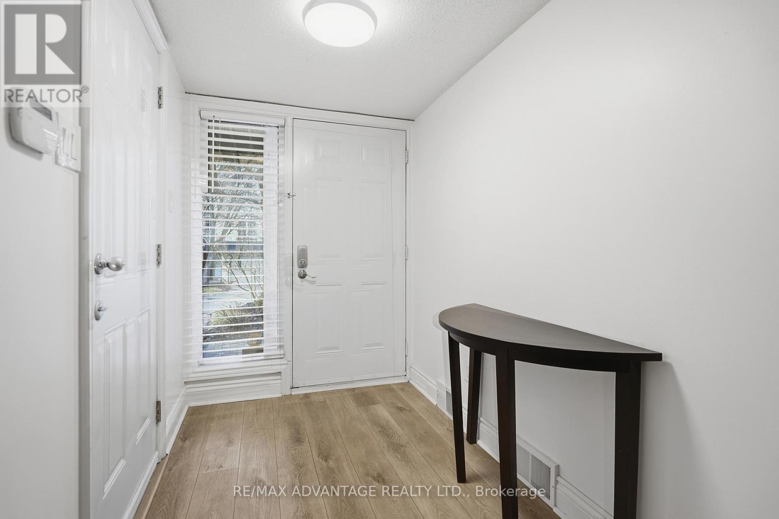 1 - 1399 Commissioners Road W, London South, Ontario  N6K 4G9 - Photo 5 - X12957974