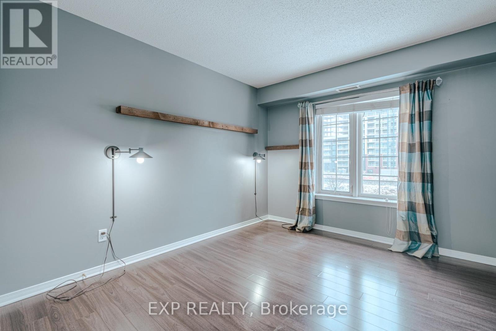 307 - 90 Aspen Springs Drive, Clarington, Ontario  L1C 5N4 - Photo 10 - E12957954