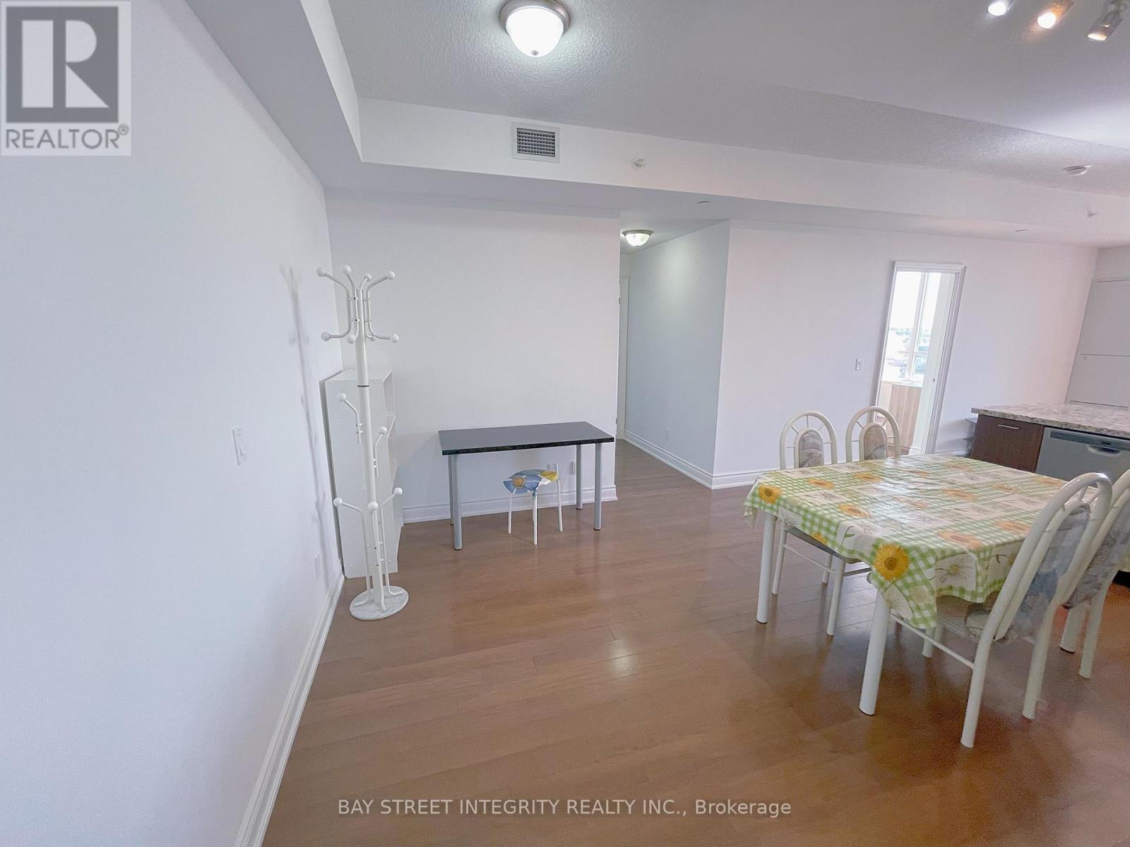 1205 - 89 South Town Centre Boulevard, Markham, Ontario  L6G 0E8 - Photo 2 - N12957968