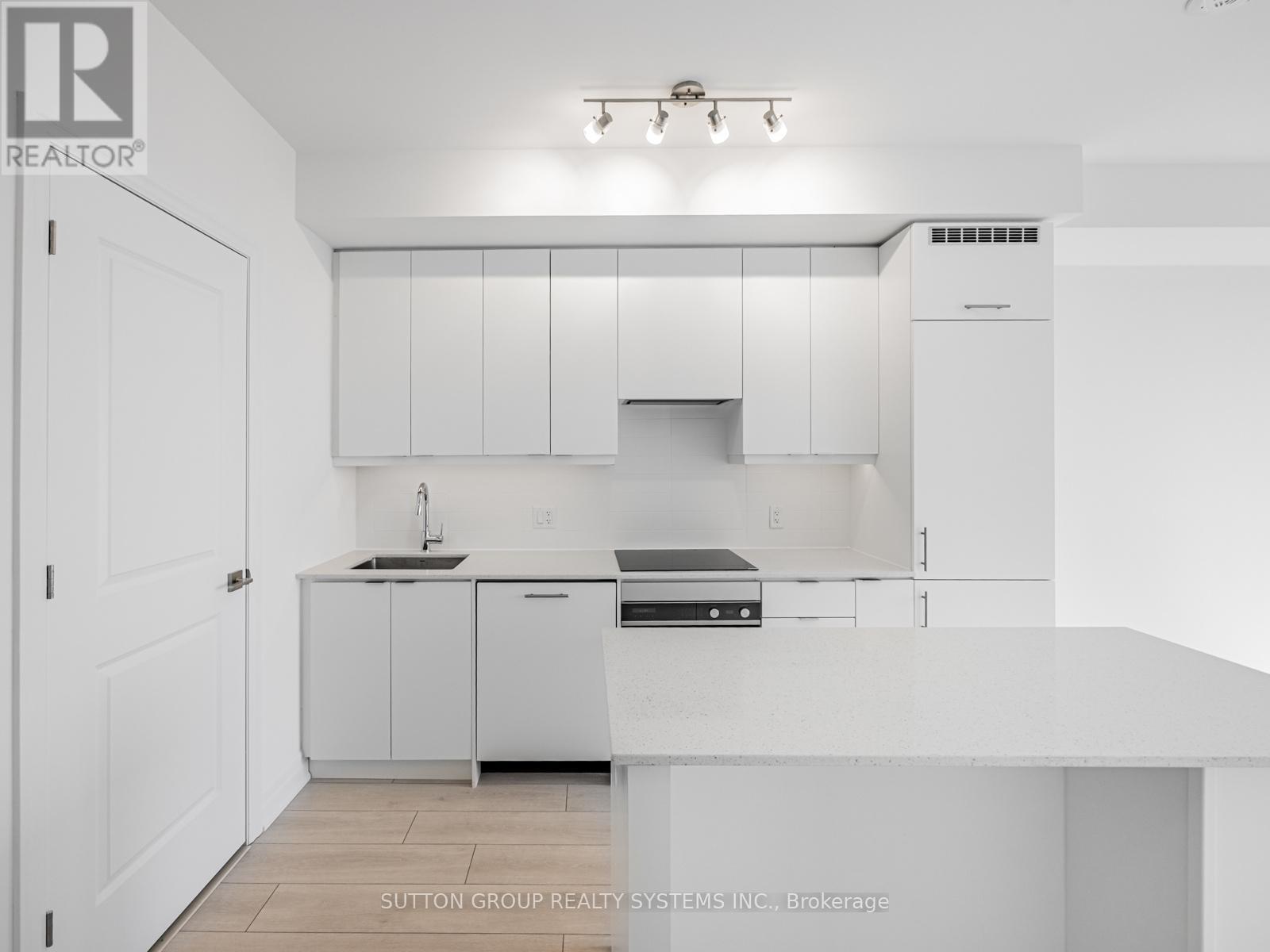 3805 - 30 Elm Drive W, Mississauga, Ontario L5B 0N6 - Photo 13 - W12957960