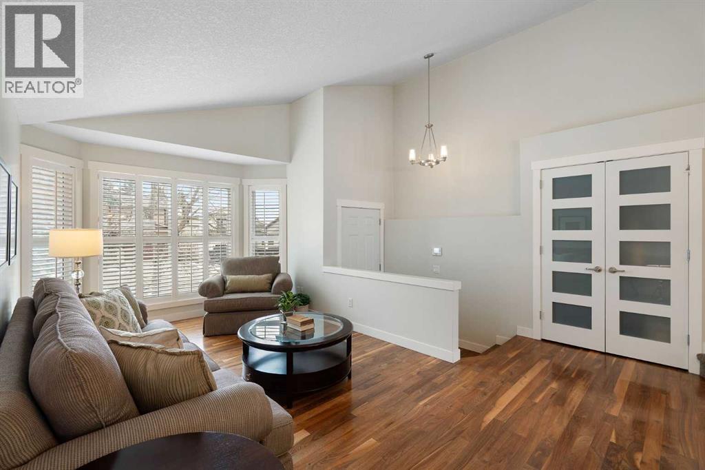 230 Signal Hill Place Sw, Calgary, Alberta  T3H 2M4 - Photo 5 - A2297692