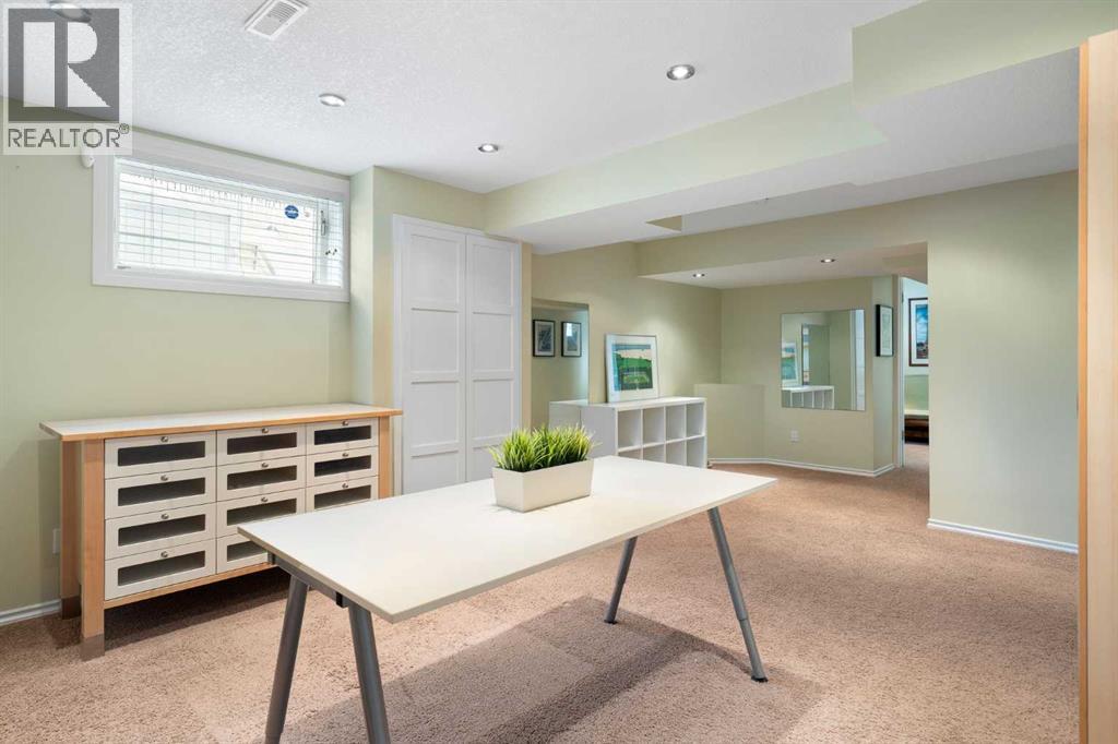 230 Signal Hill Place Sw, Calgary, Alberta  T3H 2M4 - Photo 36 - A2297692