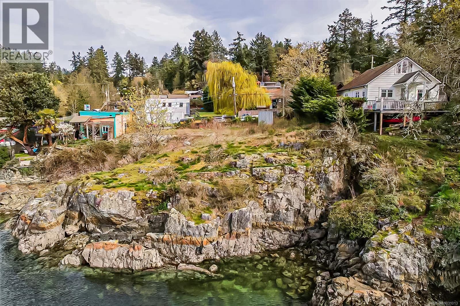 111 Morningside Rd, Salt Spring, British Columbia  V8K 1X1 - Photo 3 - 1031013