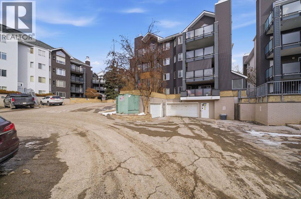 310, 20 Sierra Morena Mews SW, Calgary, Alberta  T3K 3K6 - Photo 14 - A2293099