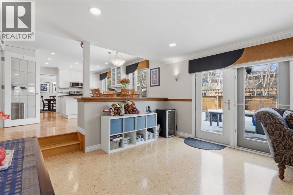 352 Oakside Circle SW, Calgary, Alberta  T2V 4K4 - Photo 11 - A2297272