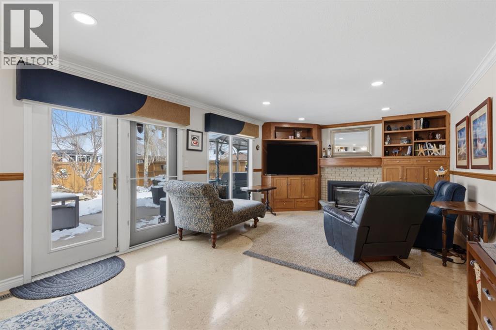 352 Oakside Circle SW, Calgary, Alberta  T2V 4K4 - Photo 8 - A2297272