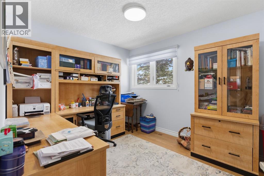 352 Oakside Circle SW, Calgary, Alberta  T2V 4K4 - Photo 27 - A2297272