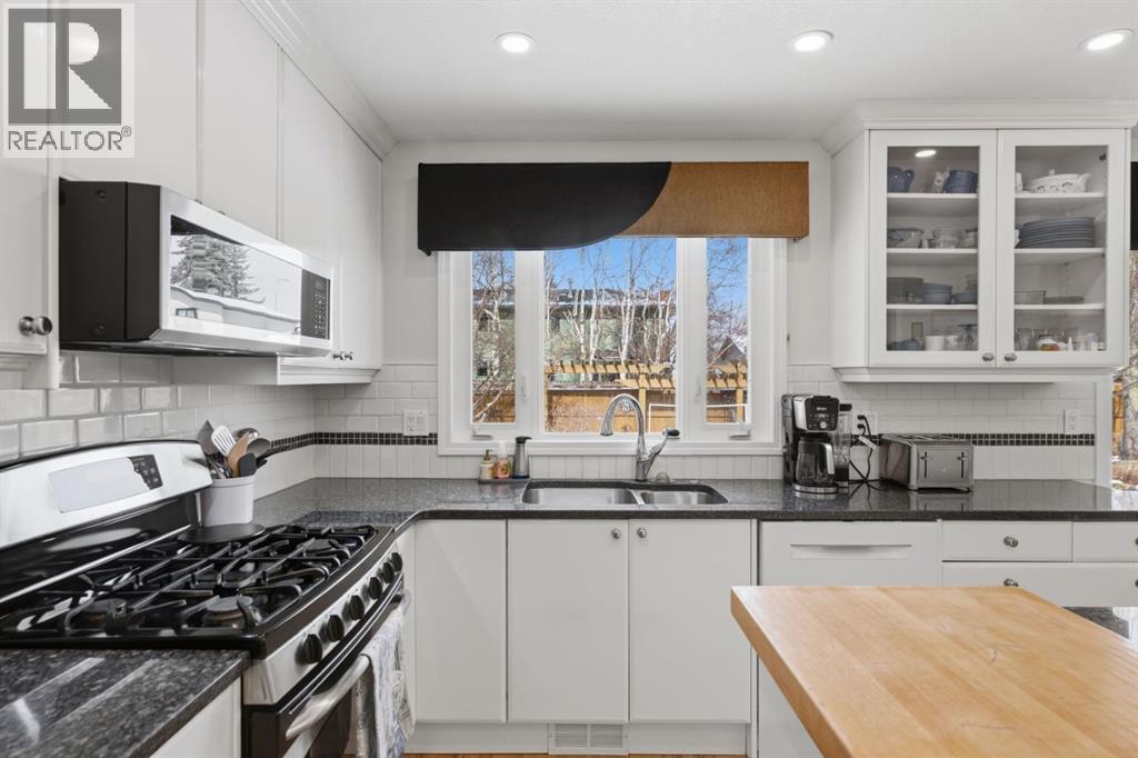 352 Oakside Circle SW, Calgary, Alberta  T2V 4K4 - Photo 14 - A2297272