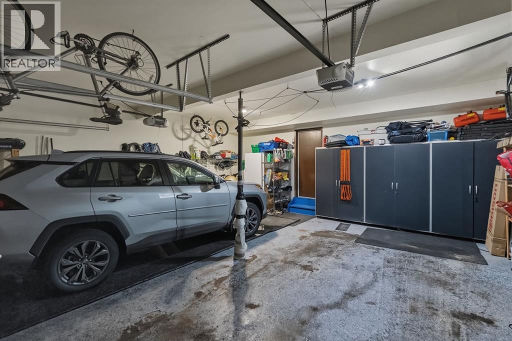 352 Oakside Circle SW, Calgary, Alberta  T2V 4K4 - Photo 39 - A2297272